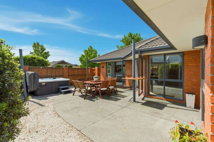 278 Southfield Drive Lincoln_26