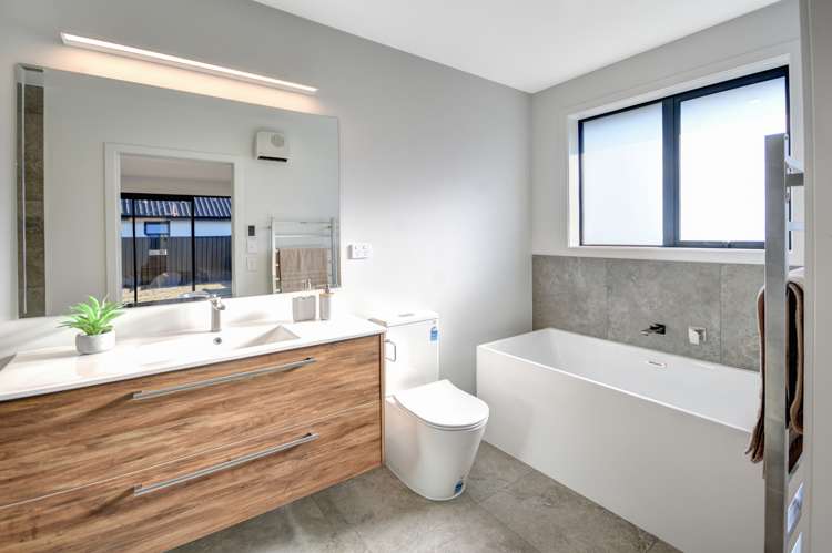 44 Constitution Avenue Milton_14