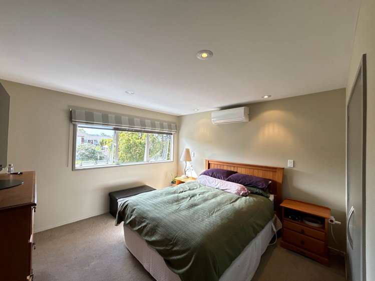 6 Kells Place Botany Downs_12