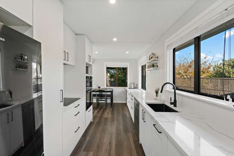 66 Mcintyre Road Mangere Bridge_5