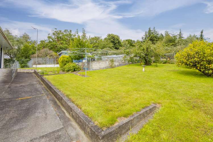 32 Domain Road Waipawa_14