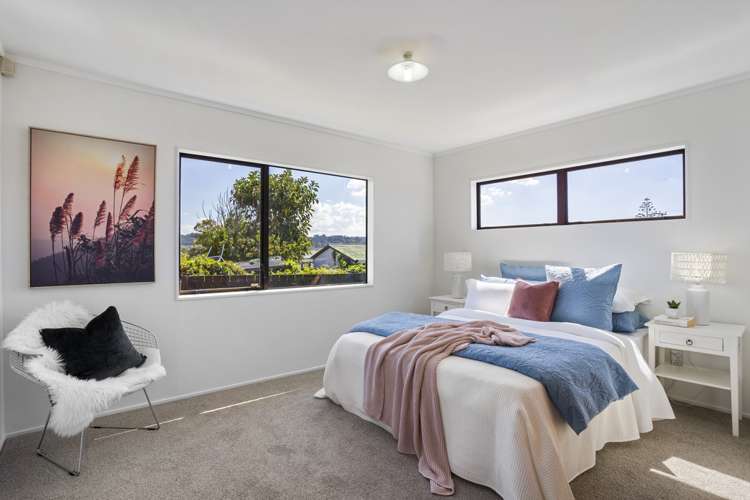 2/42 Lancaster Road Beach Haven_6