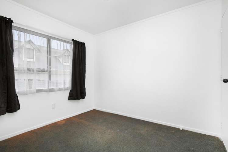 8b Weymouth Grove Wainuiomata_6