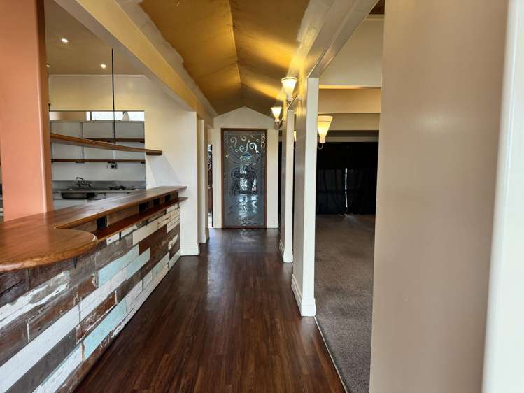 209 Marine Parade Napier South_4