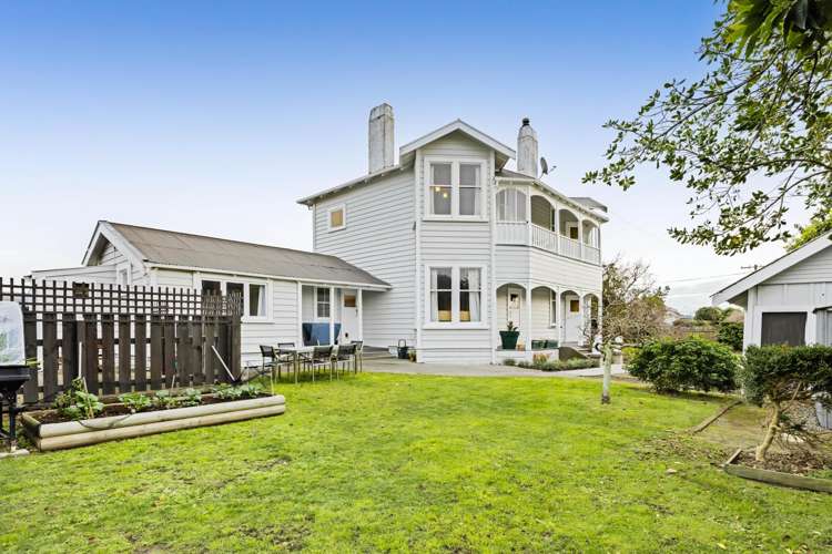 68 Collins Street Hawera_23