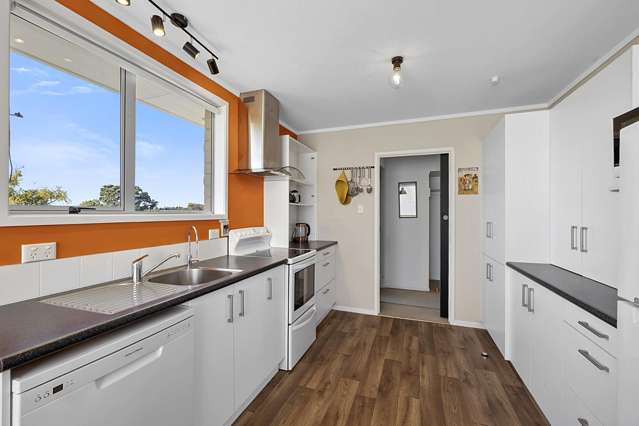 4 Kelvin Place Westown_3