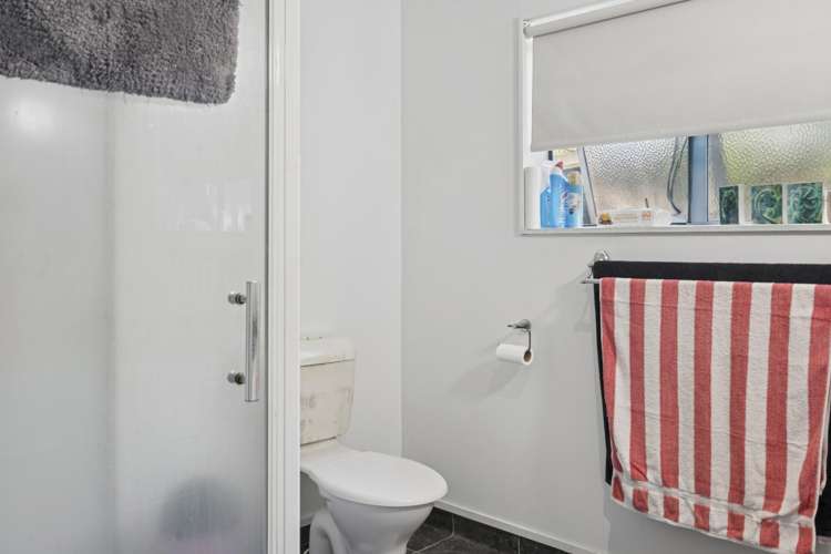 48 Robinson Avenue Holdens Bay_12