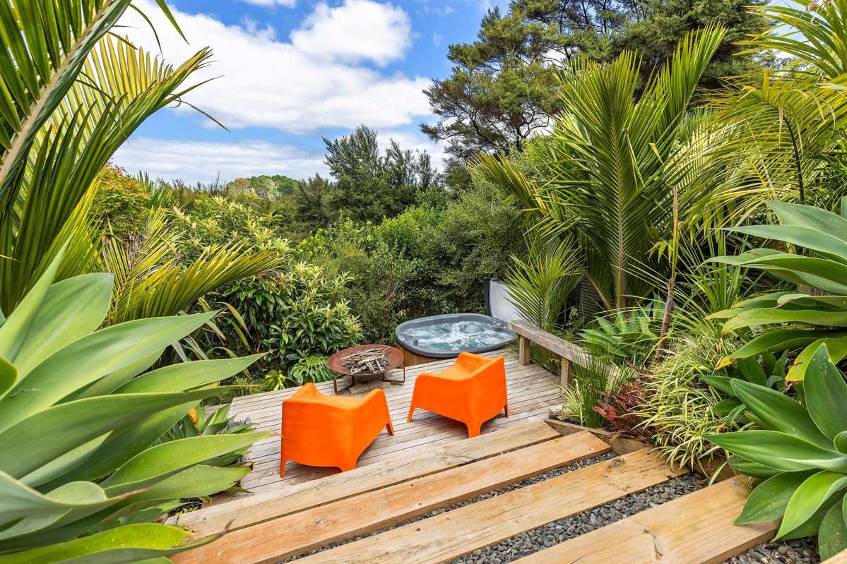 1154A East Coast Road_0