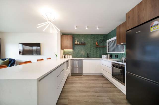 Unit 3, 20-26 Lake Esplanade Queenstown_4