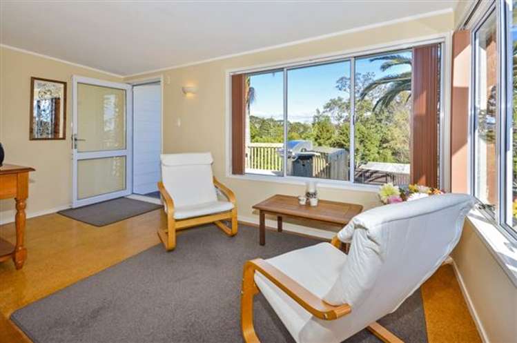 8 Tree View Avenue Glenfield_26