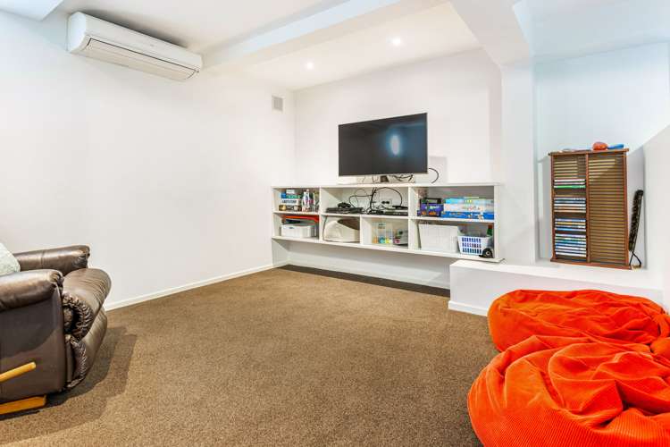 15 Divich Avenue Te Atatu South_9