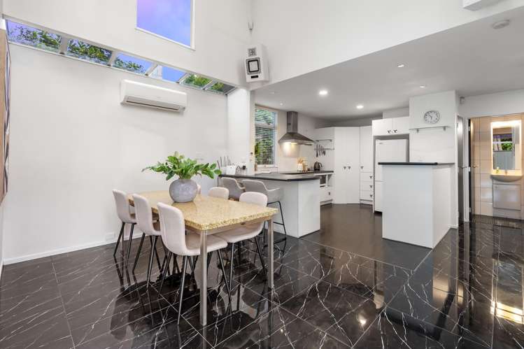 2/35 Huron Street Takapuna_6