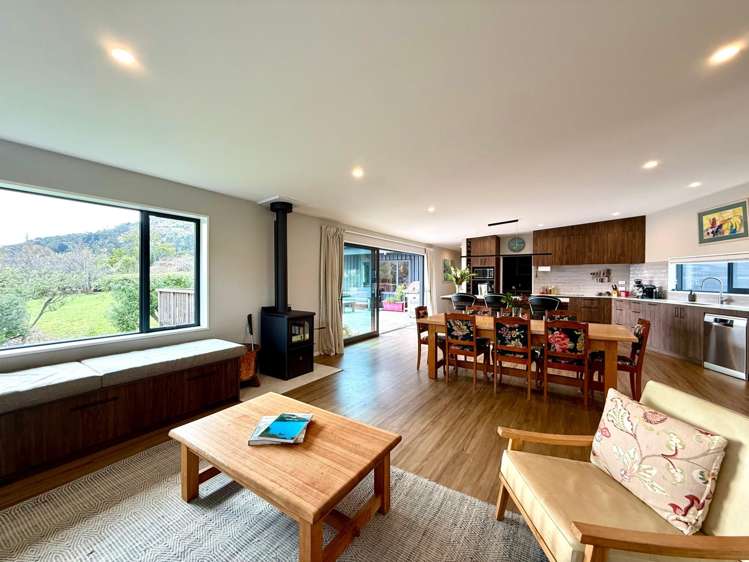  13 Matuku Lane Heathcote Valley_3