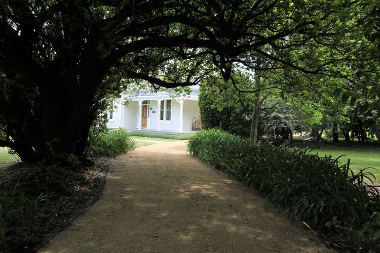 18 Clifton Avenue Carterton_24