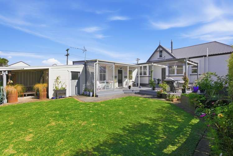 44 Buller Street New Plymouth_19