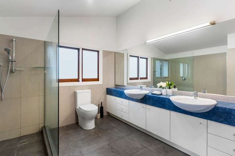 2 Lynch Street Pt Chevalier_21