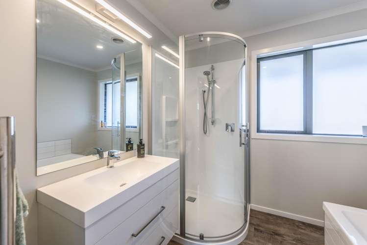 6 Corsica Court Fitzherbert_7