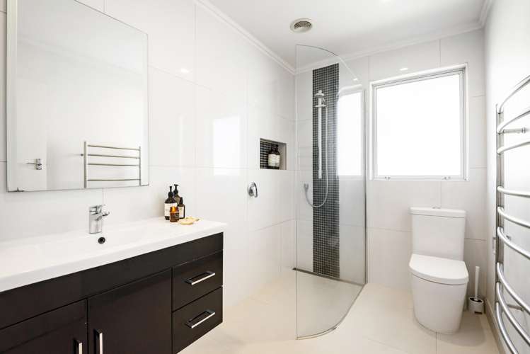 1/30 Sunrise Avenue Mairangi Bay_18