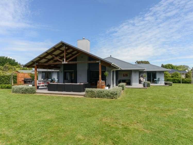 2 Rochfort Street Otane_23