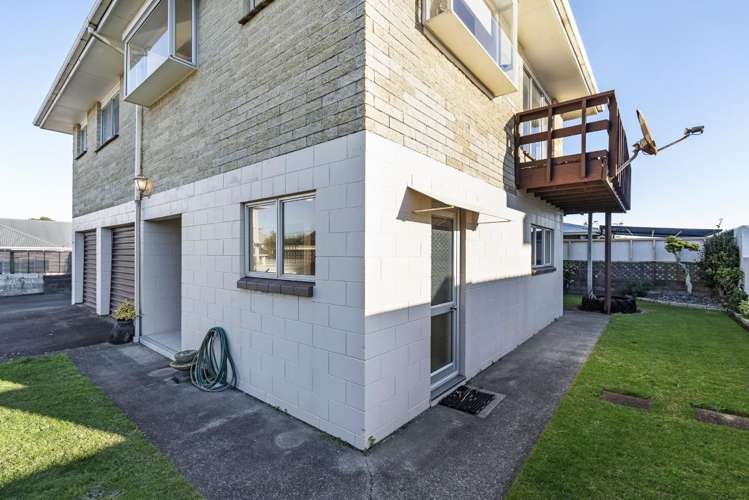 3/12 Beach Street Fitzroy_18