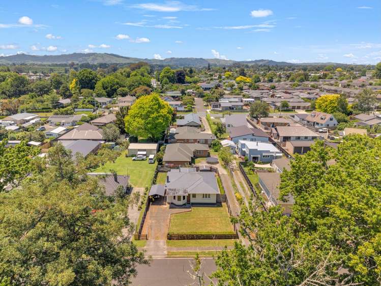 14 Bracken Street Leamington_21