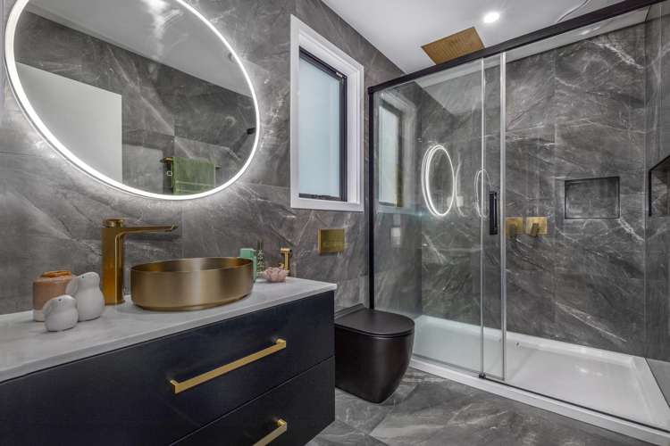 202 John Burke Drive Aotea_18