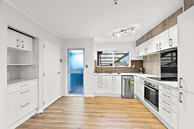 2/148 Settlement Road Papakura_2