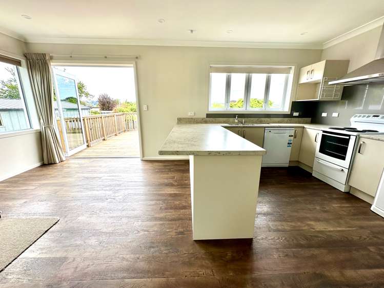 15 Naish Street Balclutha_13