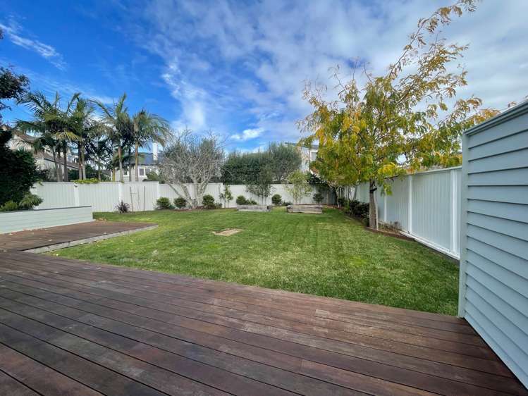 9 Tui Street Belmont_22
