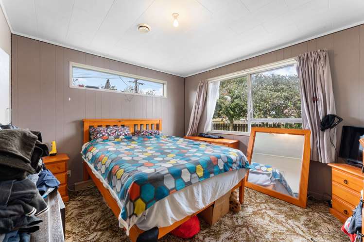 97 Vodanovich Road Te Atatu South_14