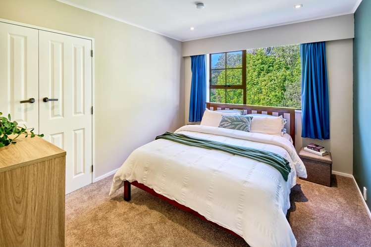 8 Balliol Drive Tawa_14