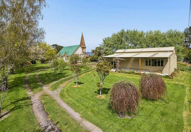 Former Church, Two Titles, 2350m² – Warrington
