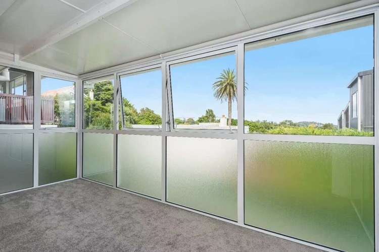 2/1 Rahiri Road Mount Eden_5