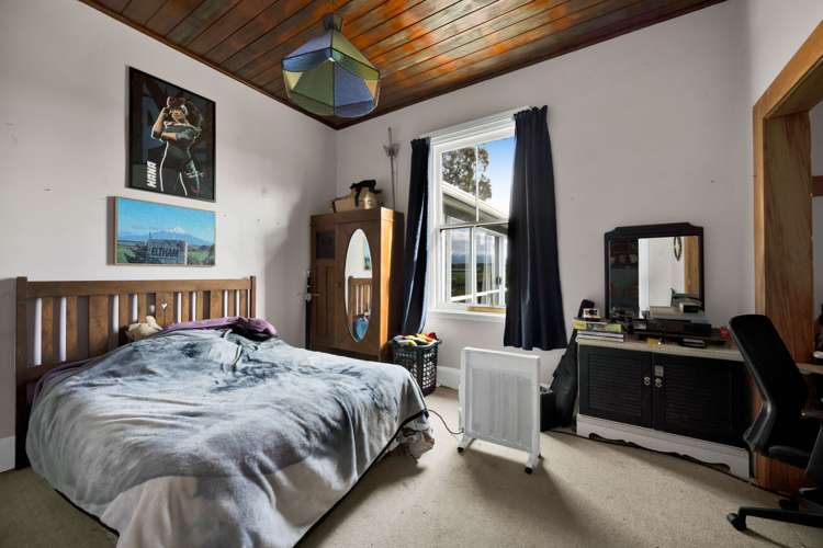 11 High Street Eltham_14
