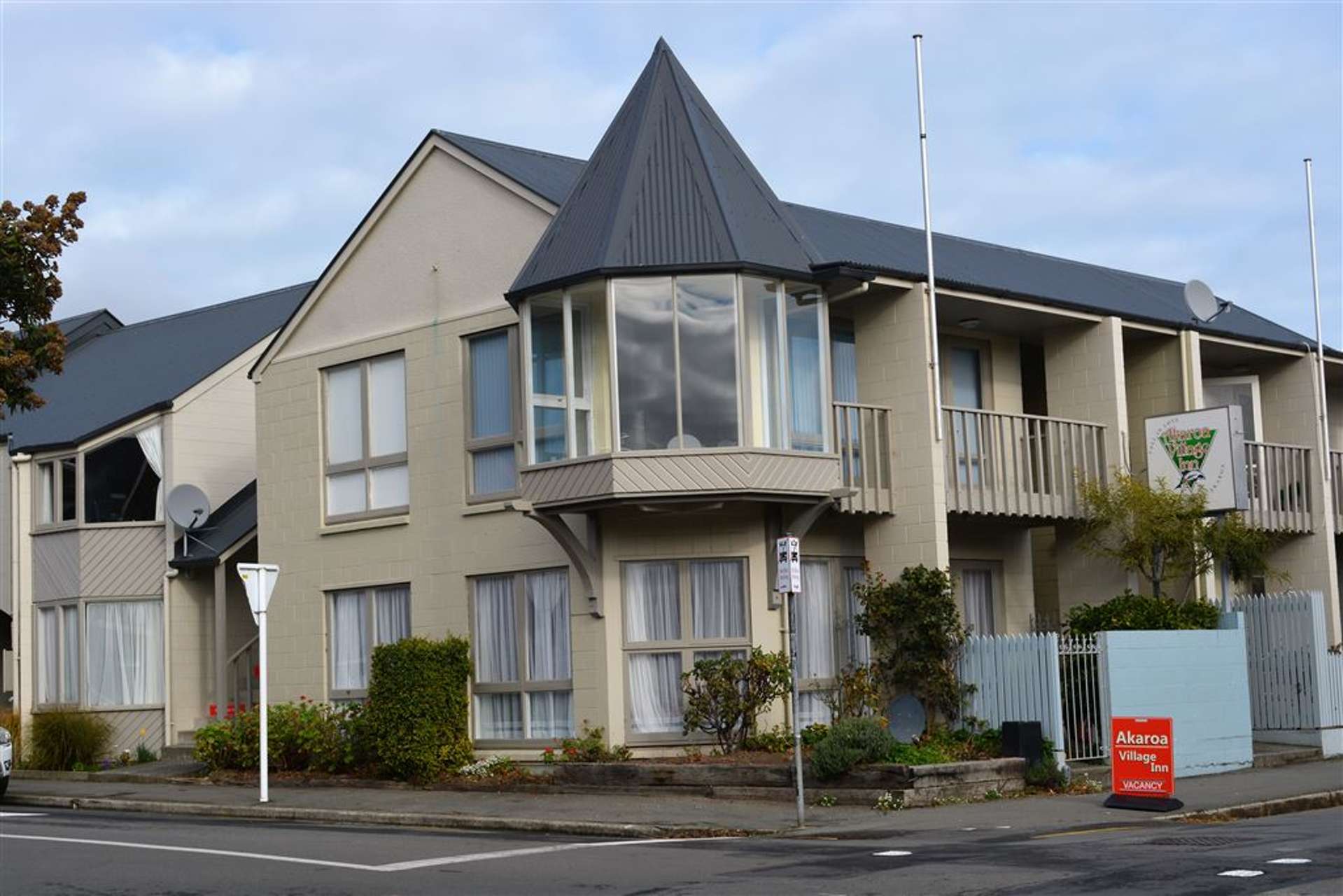 79h Beach Road Akaroa_0