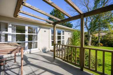 295 Falls Road_1