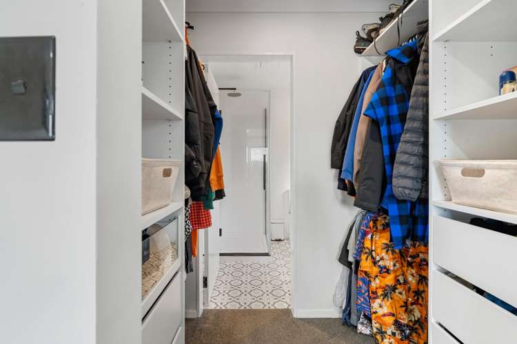 55 Coopers Road Gate Pa_13