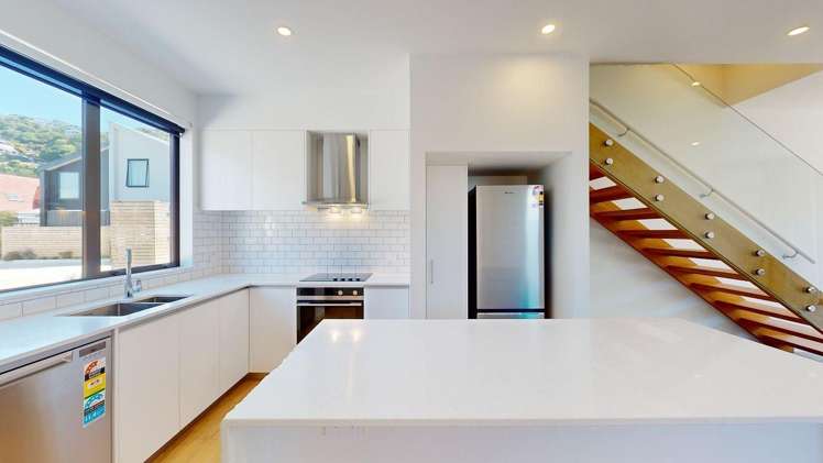 9/166 Queens Drive 1297_5