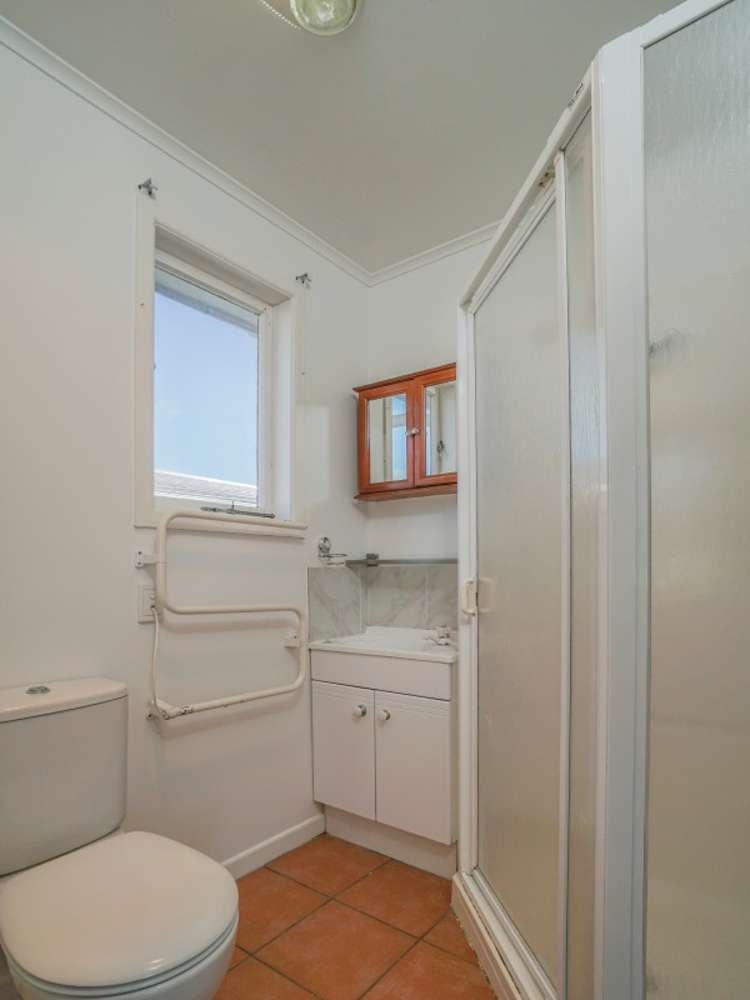 2b Springbank Lane Te Atatu Peninsula_11