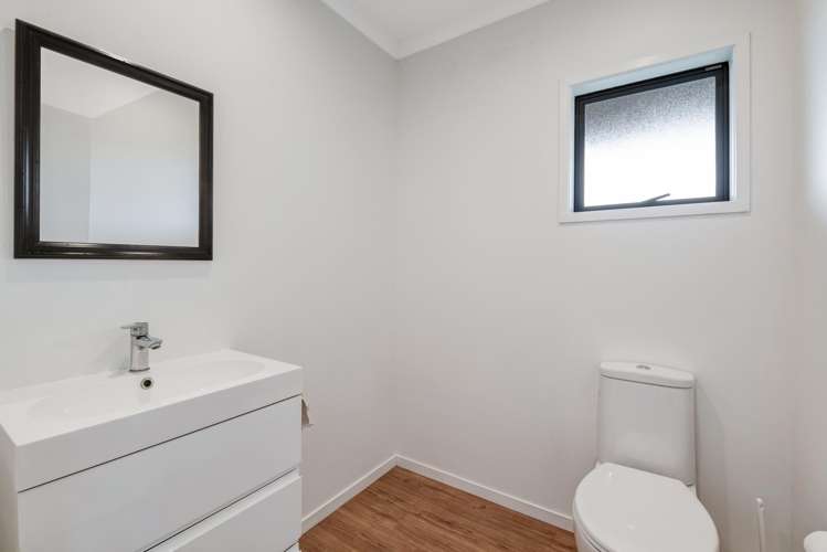 7 Moffat Road Red Beach_18