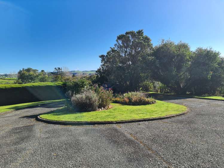 629 Mountain Road Maungaturoto_22