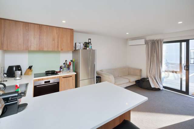 2/292 Hereford Street City Centre_3