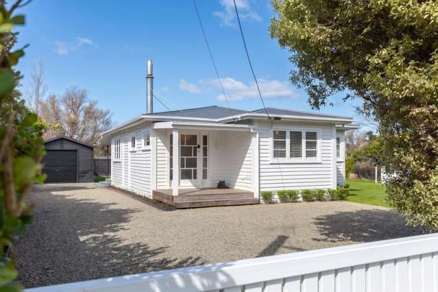 Character & comfort on a quarter-acre section
