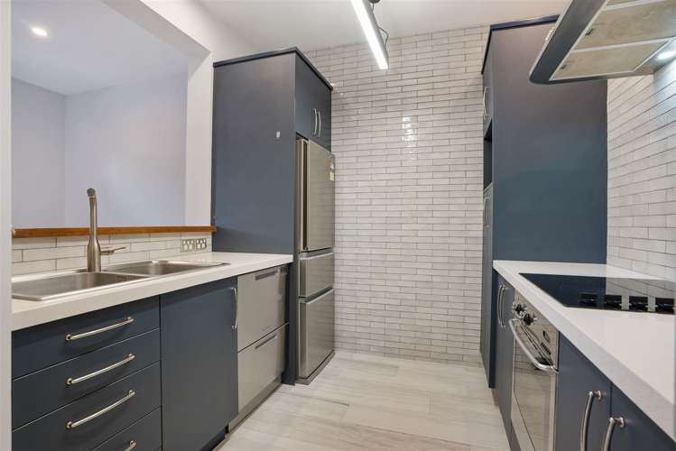 2/2 Armoy Drive East Tamaki_6