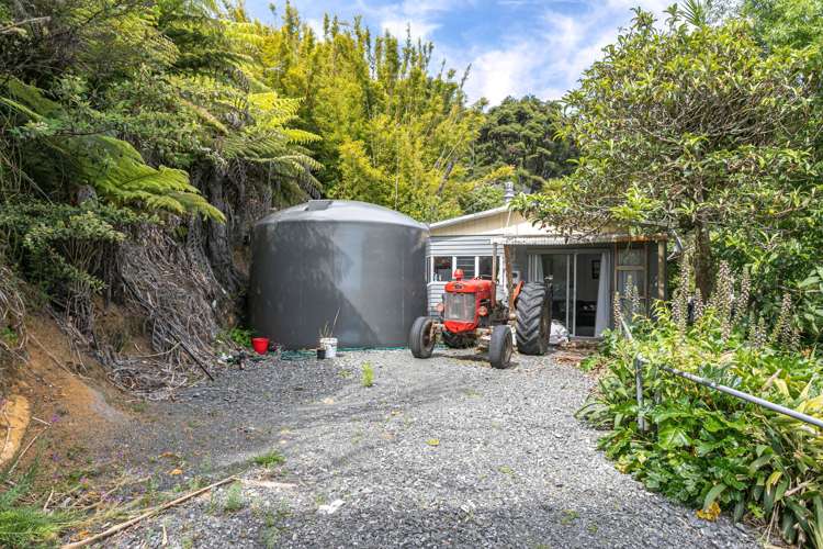 4B Moana Crescent Coromandel_4