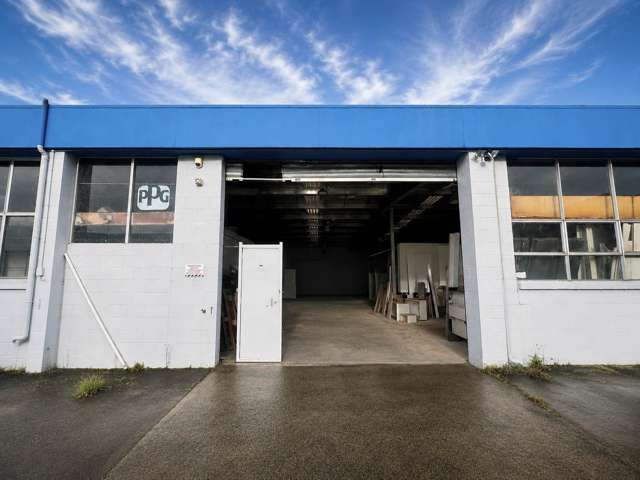 341M² FULLY CHARGED INDUSTRIAL