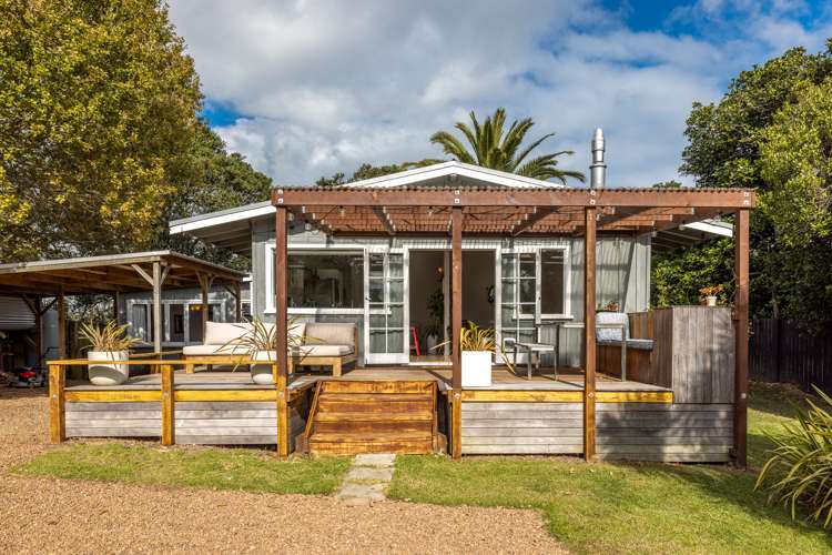 11 Putiki Road Ostend_18