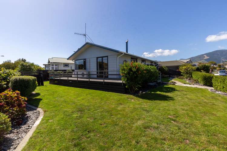 64 Aldinga Avenue Stoke_17