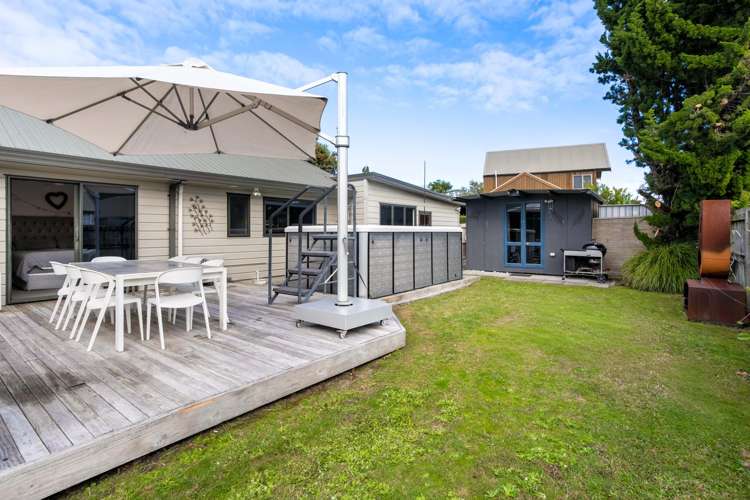 2 Lake Court Pauanui_12