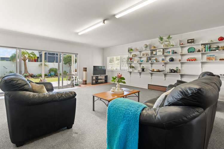 11 Adamson Road Taipa_12